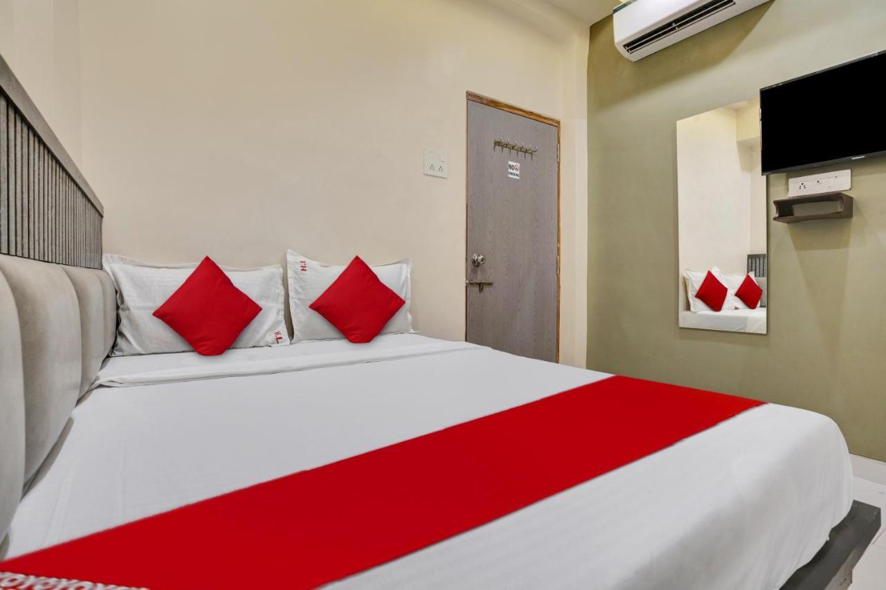 Super Hotel O Dhiman Residency Ulhāsnagar Esterno foto